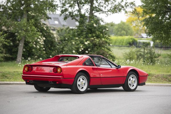 FERRARI 328 GTS