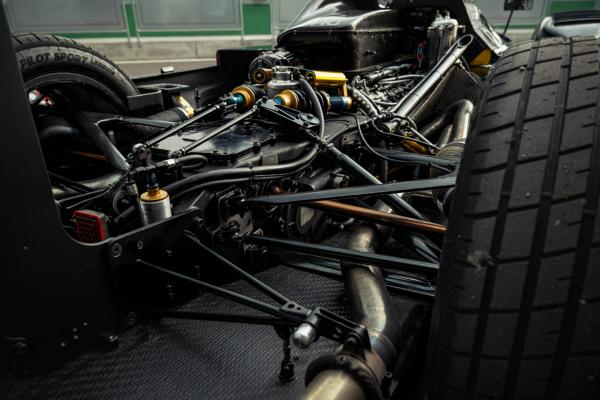 COURAGE C60H LMP1