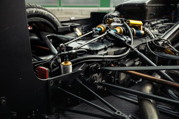 COURAGE C60H LMP1